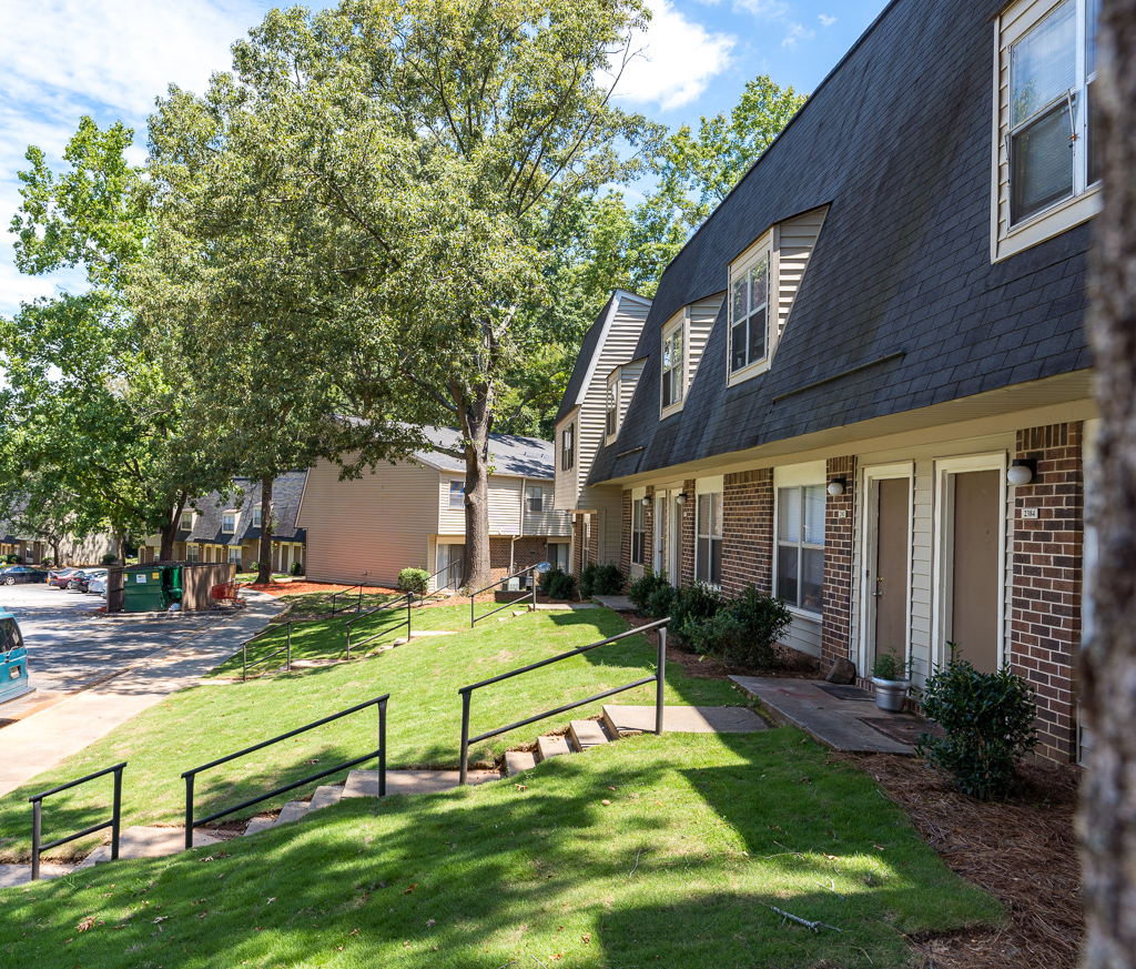 Chelsea Place The Multifamily Advisory Group at Cushman & Wakefield